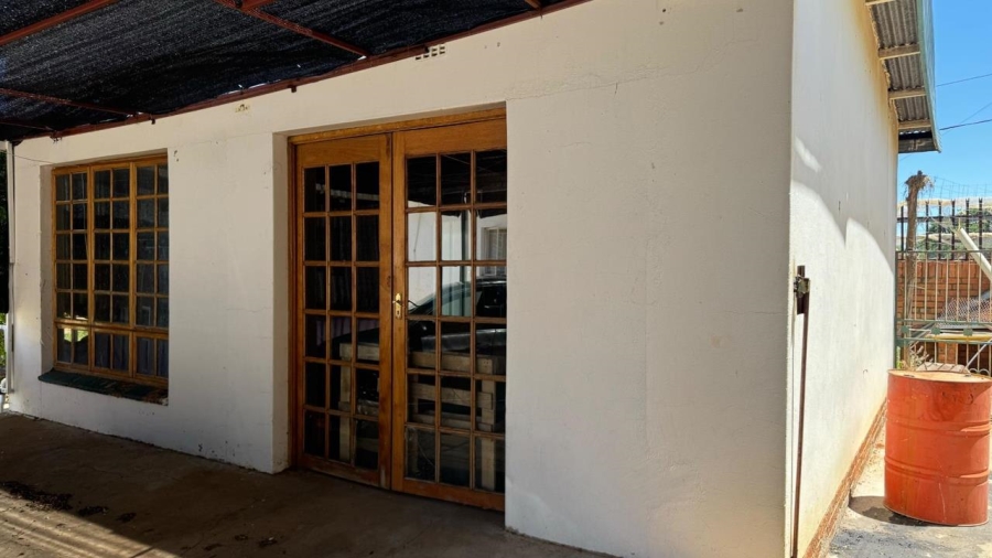 3 Bedroom Property for Sale in Verwoerdpark Northern Cape